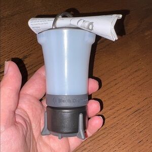 BLACK DIAMOND VOYAGER 140 LUMEN ELECTRIC LANTERN black and gray